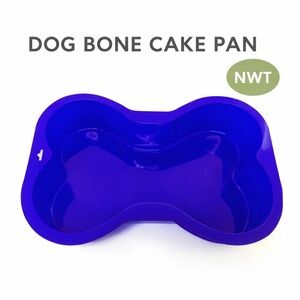 NWT Dog Bone Silicone Cake Pan – Pet Treats, Dog Birthday Cakes & Baking